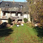 Chez Patoue Et D'hotes דירה