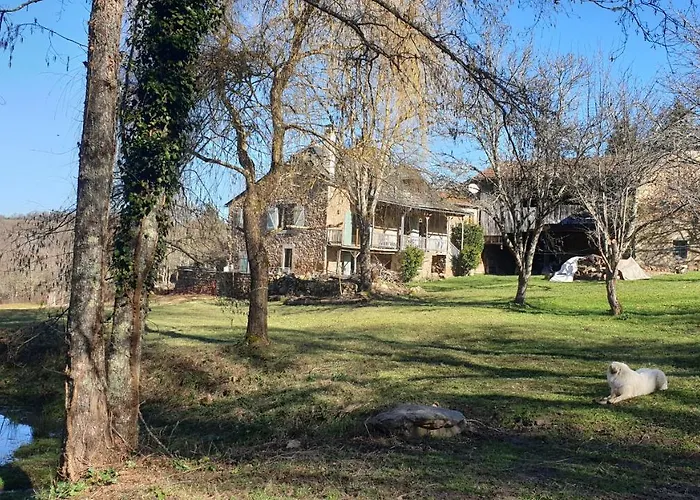 Chez Patoue Et D'hotes *